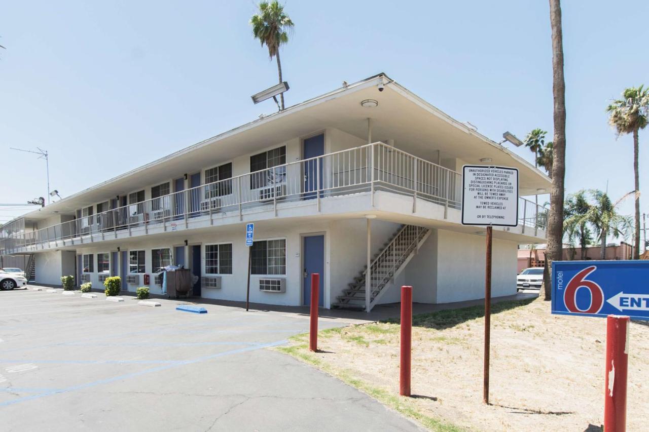 Motel 6 Bakersfield Dış mekan fotoğraf