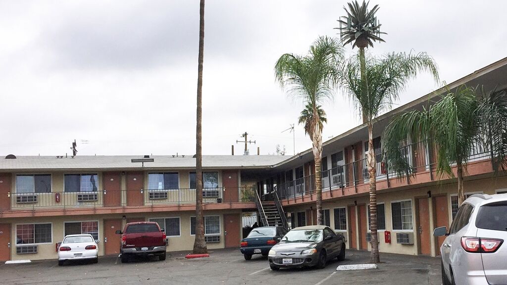 Motel 6 Bakersfield Dış mekan fotoğraf